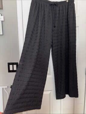 Arula | Black Wide-Leg Drawstring Pants